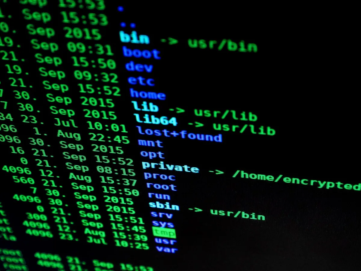 Schéma de transmission chiffrée entre véhicules, applications mobiles et systèmes cloud