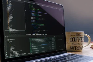 Six alternatives à Chariot pour le vibe coding sur Squarespace
