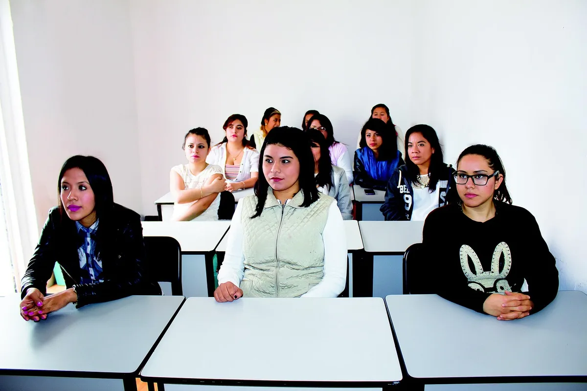 Salle de formation avec participants et formateur
